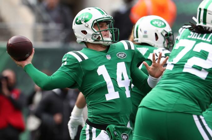 New York Jets vs. Miami Dolphins at MetLife Stadium